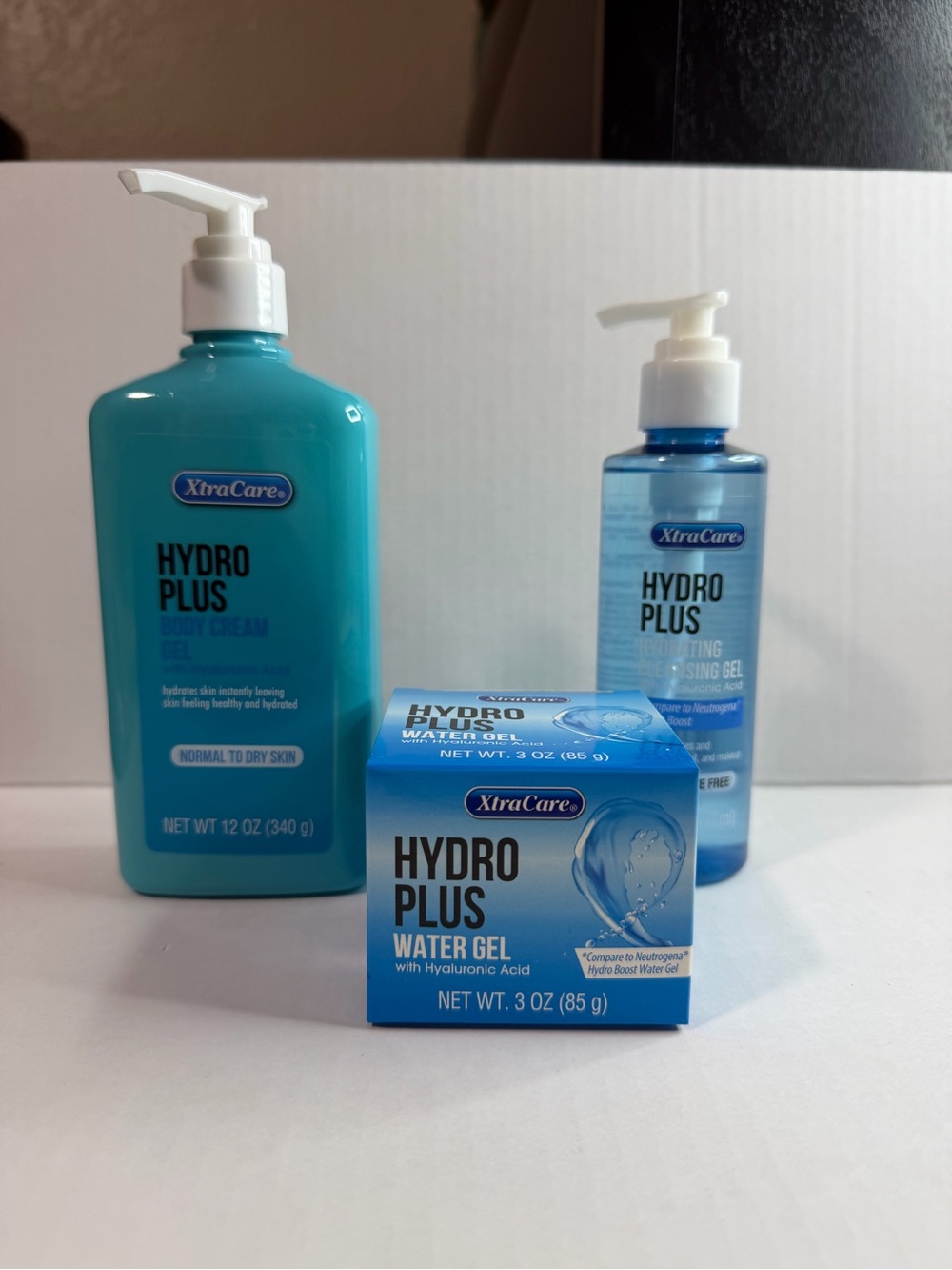 Self Care Gift SetPlus HydratingCleansing Water Gel WithHyaluronic & BodyCream.